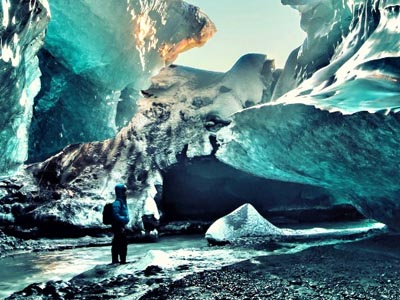  Photographer shot Iceland ice cave beauty such as blue Wonderland
