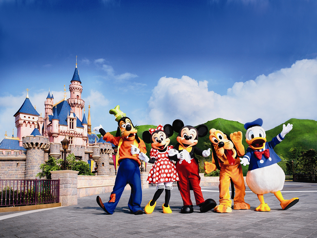 Hulutrip provides booking of Hong Kong Disneyland 3 in 1 Meal Coupon TP16.Choose from various dining options, like Starliner Diner, Comet Cafe, Tahitian Terrace, River View Cafe, Royal Banquet Hall etc.Have fun and enjoy your meal at Hong Kong Disneyland.More information about 3 in 1 Meal Coupon...