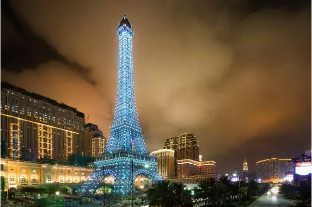 Macau Efifel Tower, Eiffel Tower 2016, Macau landmark, the Macau Parisian, beautiful scenery in Macau,light show,Cotai Strip,Macau tower,