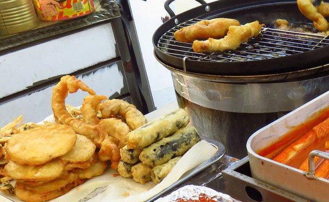 street food busan,korean street food,halloween in busan 2016,gimbap best,dried squid best,mandu best,twigim best,hotteok best,tornado patato best,tteokbokki best,odeng best,street food in korea