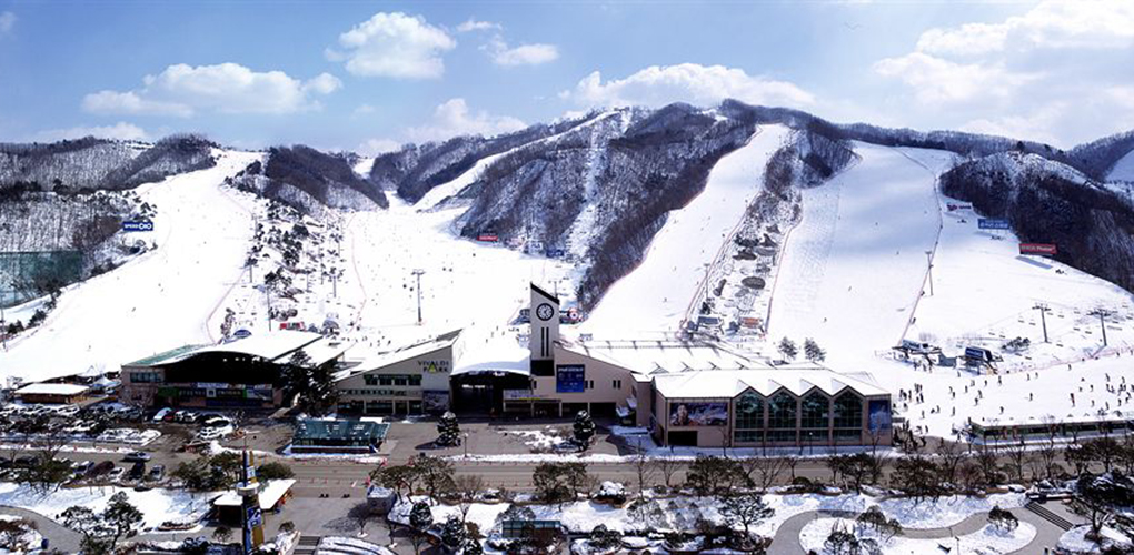 Hongcheon Daemyung Vivaldi Park 2 Day Skiing Tour (Ski+Stay+Hot Spring), Daemyung resort 1N2D skiing tour, Daemyung ski resort two-day tour, daemyung resort ski&stay tour, daemyung vivaldi skiing package, skiing tour to Korea 2017, skiing trip to Korea daemyung resort, daemyung vivaldi park 1N2D skiing trip, where to ski and snowboard 2017, where to go for skiing, recommended korea ski resort, daemyung resort skiing resort entrance fee, hongcheon daemyung resort lodging booking, daemyung skiing resort ticket booking, hongcheon daemyung resort ski & stay package, Daemyung Resort Vivaldi Park accommodation,