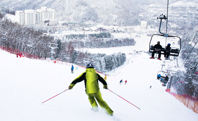 Everything You Need to Know About Yongpyong Resort,Yongpyong Resort introduction,Yongpyong Resort full-information,Yongpyong Ski Resort info,Yongpyong Resort lodging info,Yongpyong Resort traffic info,where to ski in Korea 2017,shuttle bus to Yongpyong resort,Incheon airport to Yongpyong resort shuttle bus,Seoul to Yongpyong resort shuttle bus,Yongpyong private car rental,ICN private car pick-up to Yongpyong resort,food options in Yongpyong resort,restaurants near Yongpyong ski resort,