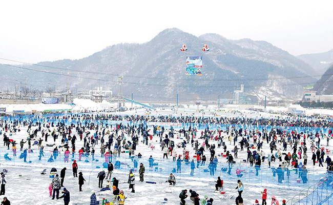 Everything You Need to Know About Hwacheon Sancheoneo Ice Festival,Hwacheon Sancheoneo Ice Festival full-info,Hwacheon Ice Festival traffic,Hwacheon Ice fishing highlights,ice fishing cost,Hwacheon Ice Festival ticket reservation 2017,Hwacheon Ice Festival lodging info,Hwacheon Ice Festival traffic guide,Hwacheon Ice fishing tips,Korea upcoming winter festival 2017,Incheon airport to Hwacheon Ice Festival,Seoul to Hwacheon Ice Festival,Yongpyong private car rental,Hwacheon accommodation,food options in Yongpyong resort,restaurants near Hwacheon Ice Festival,how to book a Hwacheon Ice Festival ticket,Hwacheon Ice Festival entrance price,
