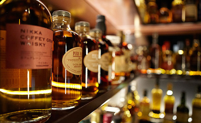 Plan a Romantic Valentine's Day in the Whisky Heaven Macau, Macau best whisky bar for Valentine celebration 2017, The Macallan Whisky Bar Valentine celebration 2017, The Macallan Whisky Bar & Lounge for Valentine's date, Valentine celebration ideas Macau 2017, Galaxy Macau Valentine's day events, Galaxy Macau Valentine special activity, Galaxy Macau Valentine set menu, Galaxy Macau Valentine's date night idea, Galaxy Macau Valentine dating place, Galaxy Macau bars celebrating Valentine, Bars for Valentine celebration 2017, Where to celebrate Valentine in Galaxy Macau, Romantic bars for Valentine's date, The Macallan Whisky Bar Valentine activity, Valentine special activities at The Macallan Whisky Bar galaxy Macau, The Macallan Whisky Bar Valentine special drinks, The Macallan Whisky Bar & Lounge Valentine drink menu, Valentine's day dinner Macau 2017, Valentine's day set menu Macau 2017, Macau Valentine's Day romantic dinner, Valentines day 2017 romantic dinner Macau, Valentine's day dinner reservation macau, Best places for romantic dining in Macau 2017, Romantic restaurant to celebrate Valentines day Macau 2017, Valentine restaurant recommendations Macau 2017, Valentine restaurant reservations Macau 2017, Macau valentines day restaurant reservations 2017, Where to go to celebrate this Valentine 2017, Romantic bar for Valentine celebration Macau