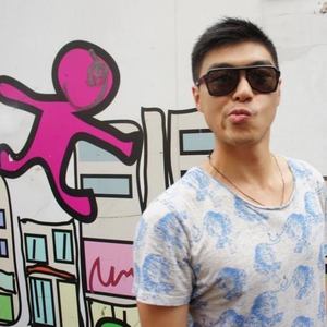 Soho Gallery Walk-Hong Kong Accidental Art Tour, Liuda Walking Tours