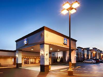 Best Western Plus Milwaukee Airport Hotel and Conference Ctr.