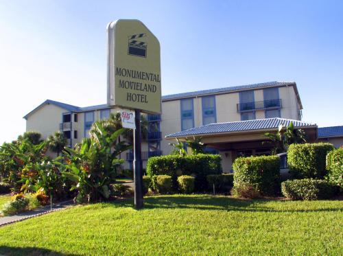 Monumental Movieland Hotel Orlando Q&A 2017