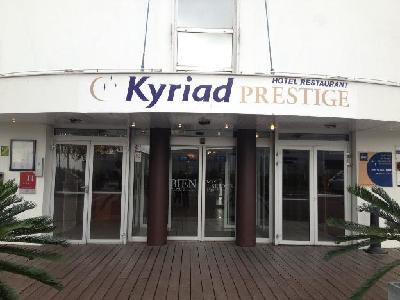 Kyriad Prestige Le Bourget Aeroport