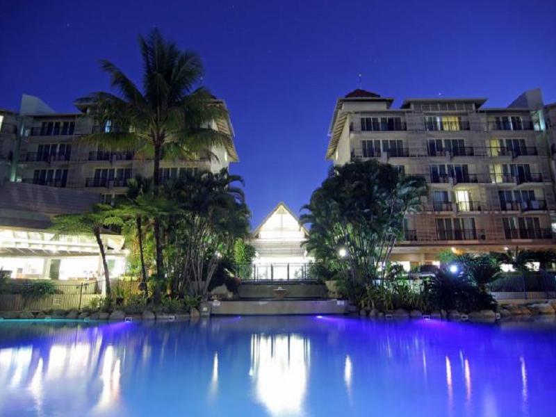 The Novotel Cairns Oasis Resort intro 2017