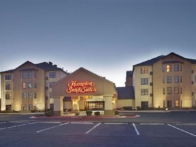 Hampton Inn & Suites El Paso-Airport Hotel