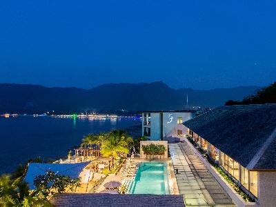 Cape Sienna Phuket Hotel and Villas