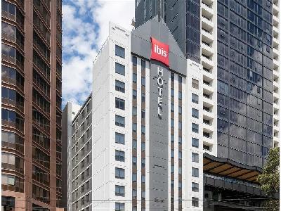 Ibis Melbourne Hotel and Apartments
