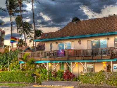 Maui Sunseeker LGBT Resort