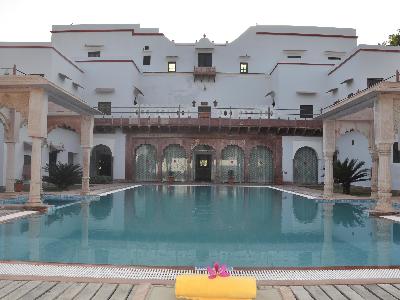 Chandra Mahal Haveli Hotel
