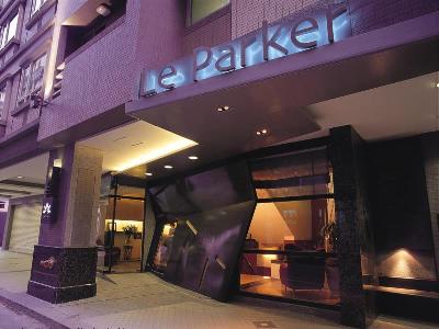 Le Parker Hotel