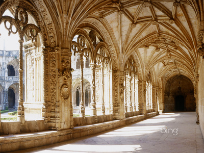 The Cloister of the Monastery of the Hieronymites in Lisbon, Portugal (© Nachos Calonge/Photolibrary)