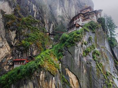 Paro Taktsang (Tiger's Nest Monastery) above Paro Valley, Bhutan (© Christian Kober/Getty Images)