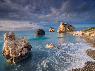 Aphrodite's Rock in Paphos, Cyprus (© Riccardo Spila/Corbis)