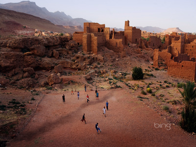 Soccer game in Morocco (© 4 Eyes Photography/Getty Images)