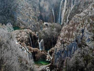 Waterfalls of Croatia’s Plitvice Lakes National Park in winter (© Nate Polta/Tandem Stills + Motion)