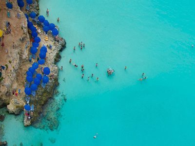 Blue Lagoon, Comino, Malta (© Jason Hawkes)